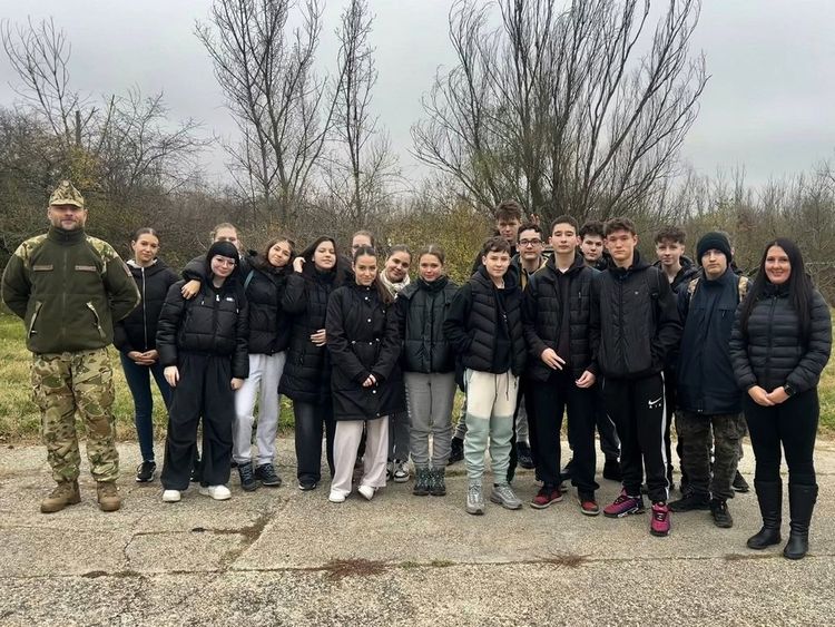 Nefelejcs honvédelmi emléktúrán diákjaink